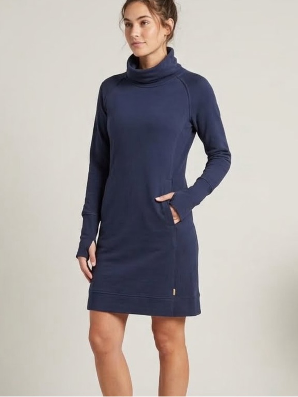 MERRELL The Trailhead French Terry Cowl Neck Dress in Navy Blue. Small